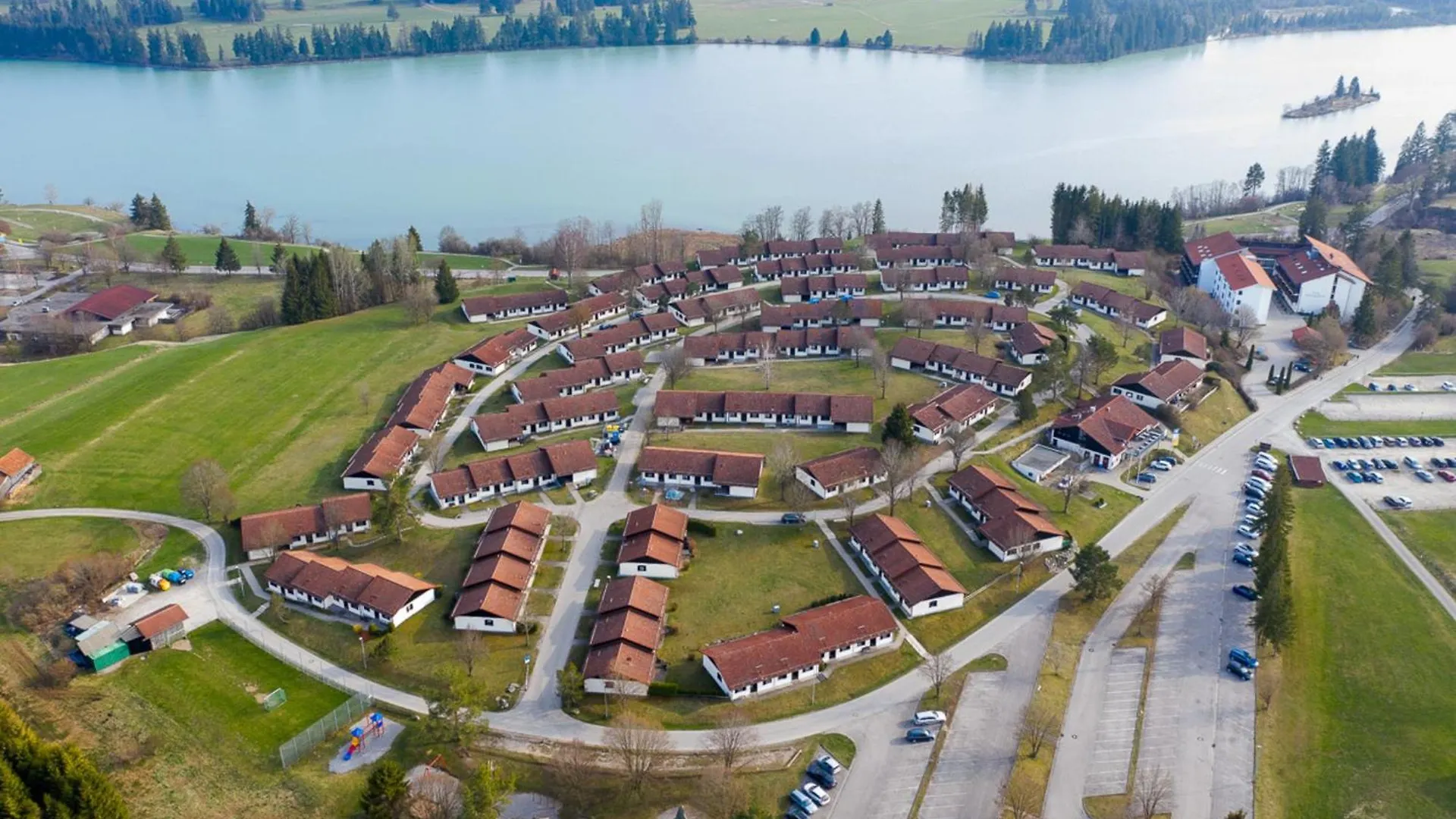 Ferienhaus Nr 124, Kategorie Economy, Feriendorf Hochbergle, Allgaeu Karlsebene 0*,  Germania